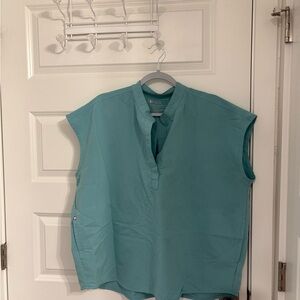 Women's teal figs Rafela top with regular Zamora bottoms